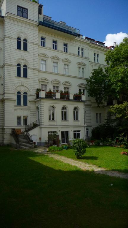 Streetview Wien - Premium Apartment Beim Belvedere Luaran gambar